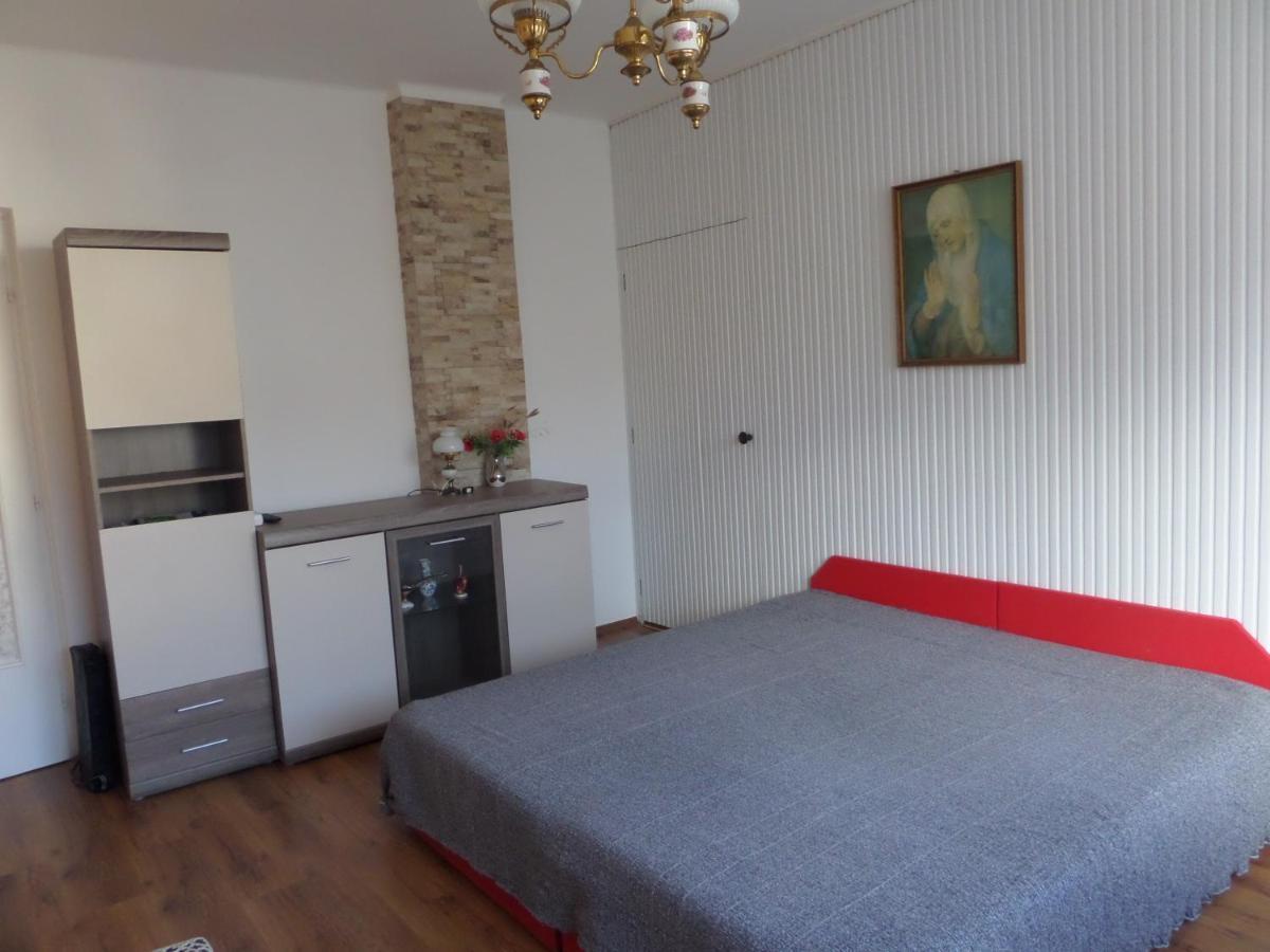 Bori Apartmanok Hajduszoboszlo Exterior photo
