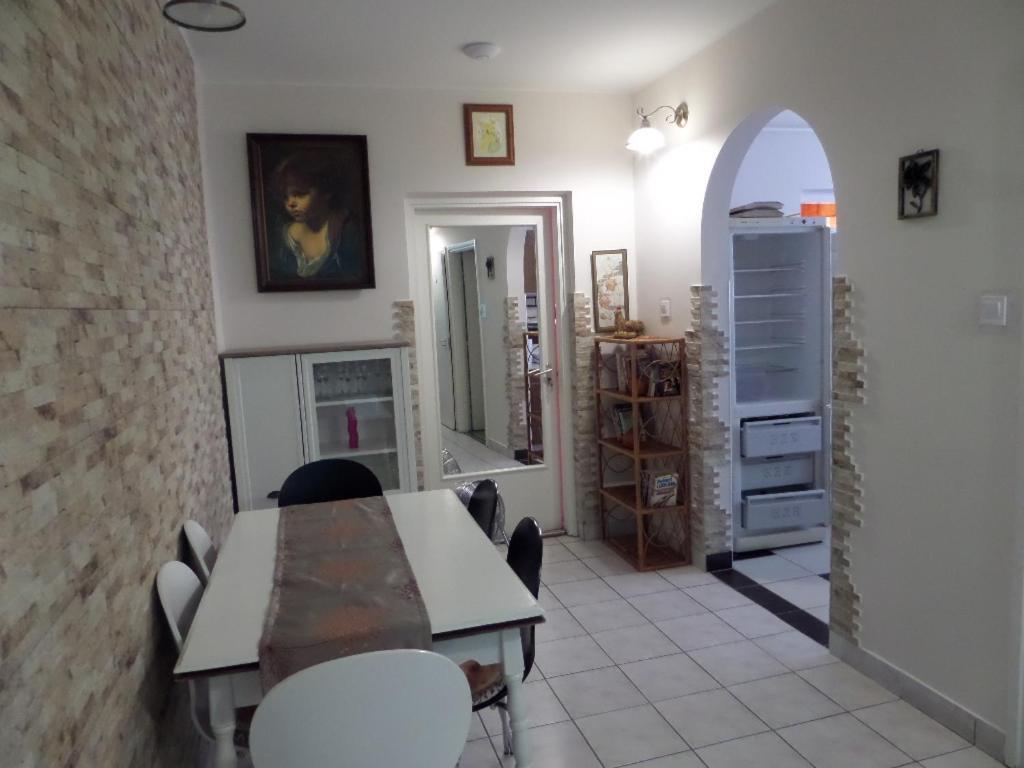 Bori Apartmanok Hajduszoboszlo Exterior photo